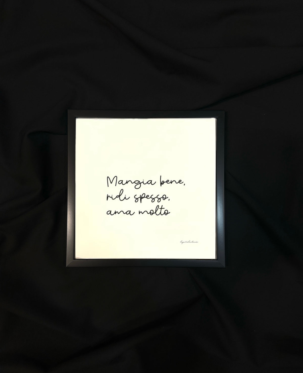 GLI ESSENZIALI - 20x20cm con cornice